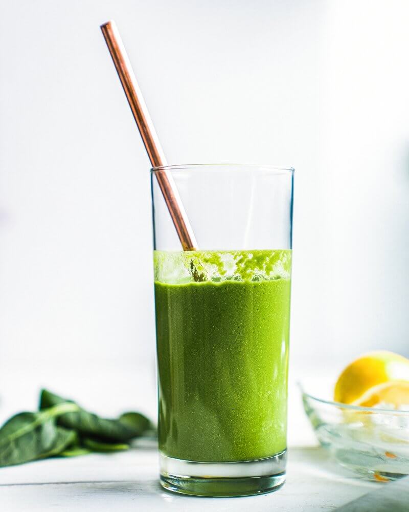 Light Green Apple Smoothie |  A couple is cooking