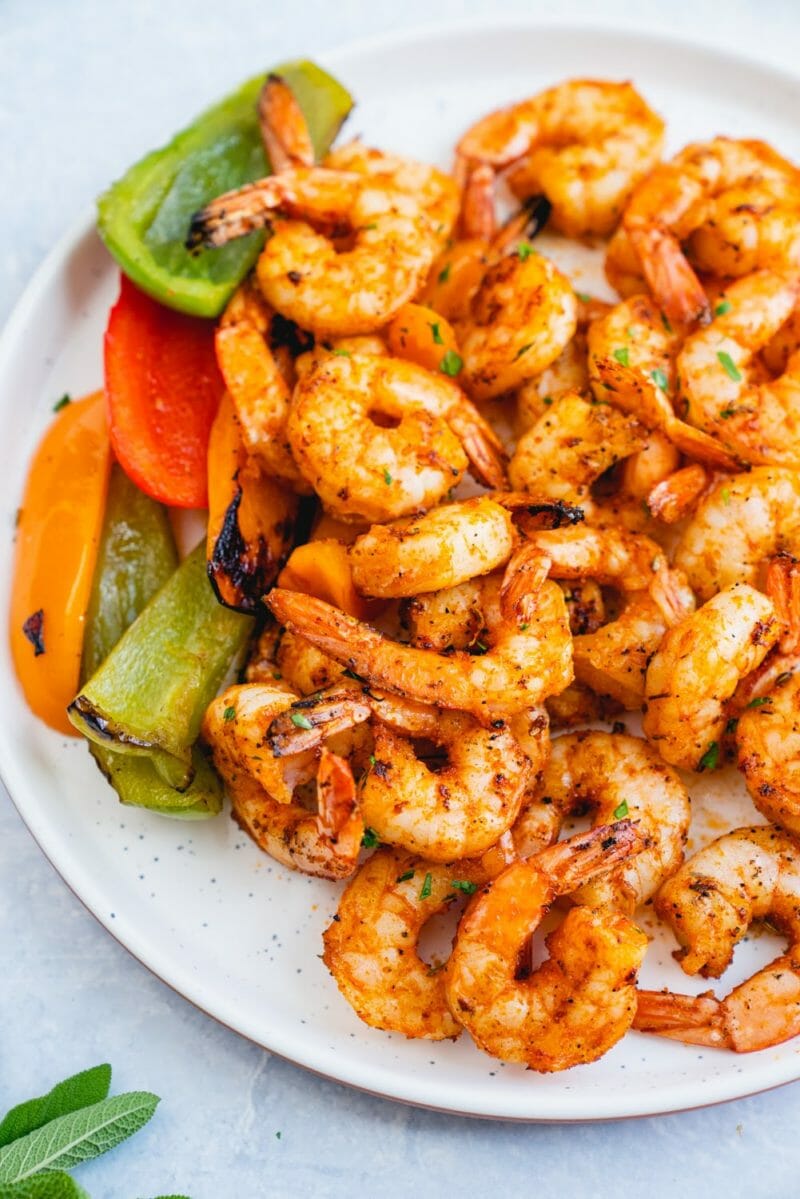 Grilled Cajun shrimp with peppers