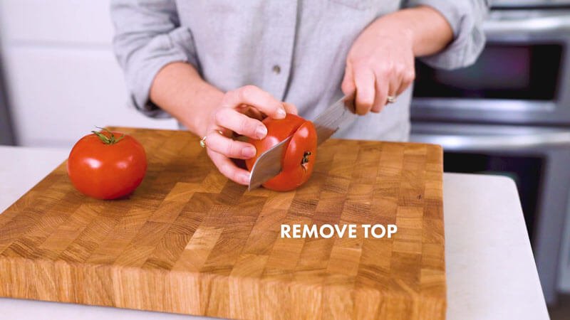 How to cut a tomato |  remove the top