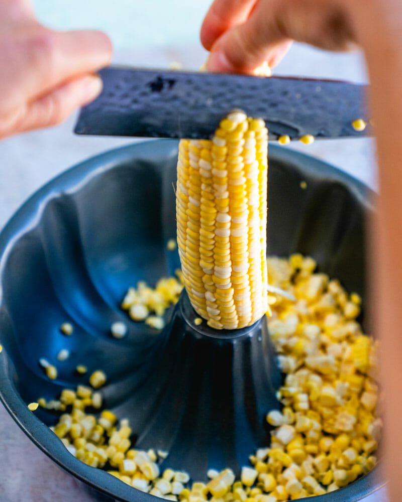 How to cut corn from the cob