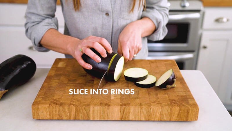 How to cut eggplant |  Cut in rounds