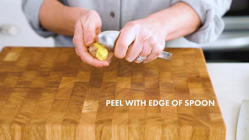 How to cut ginger |  Peel with the edge of a spoon