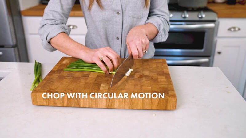 How to Cut Spring Onions (Spring Onions) |  Cut with circular movements