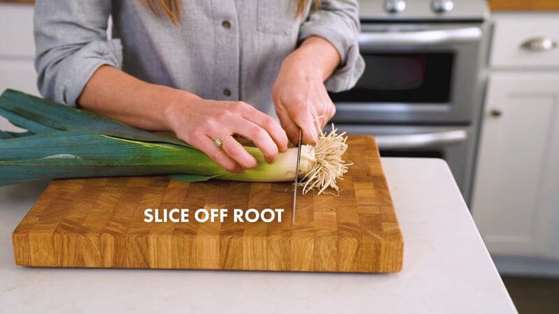 How to cut leeks |  Cut the root