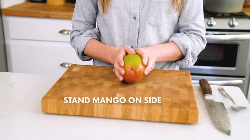 How to cut a mango |  Keep the mango aside