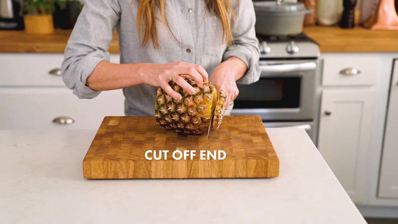 How to cut a pineapple |  cut end