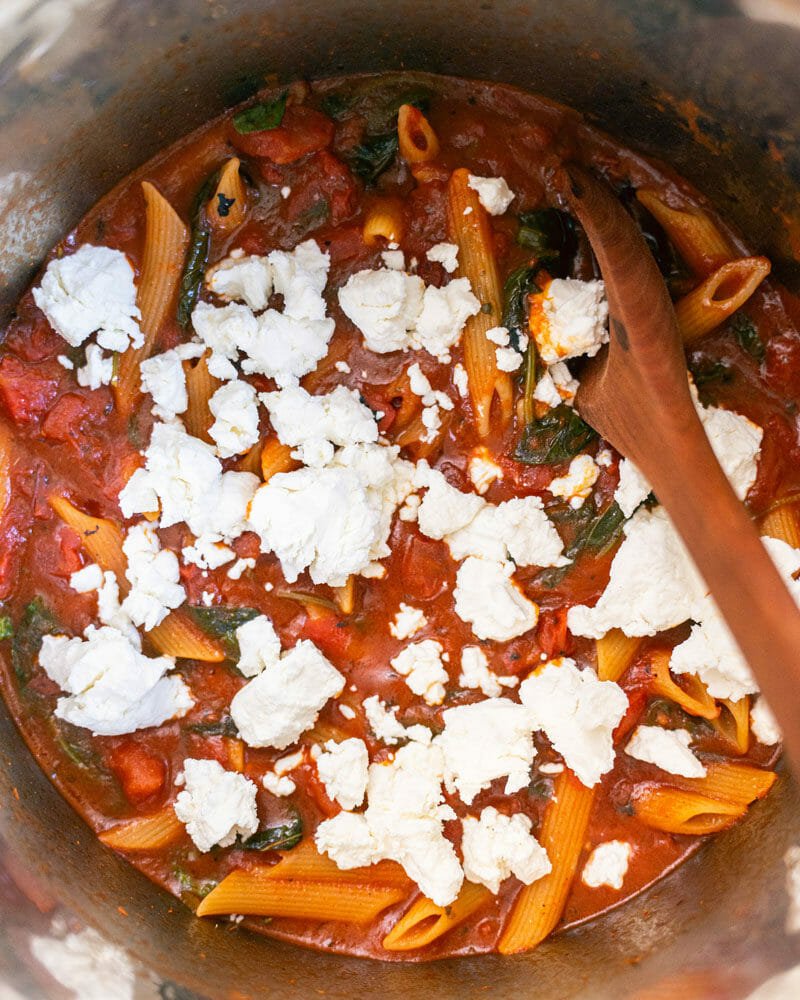 Pasta with goat cheese