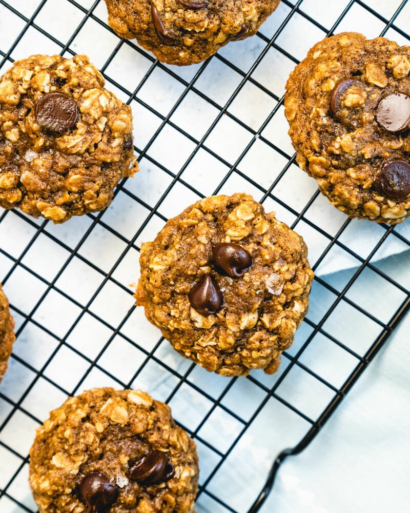 Chocolate chip cookies with oatmeal