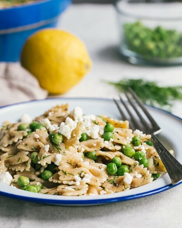 Farfalle pasta with peas, feta and dill