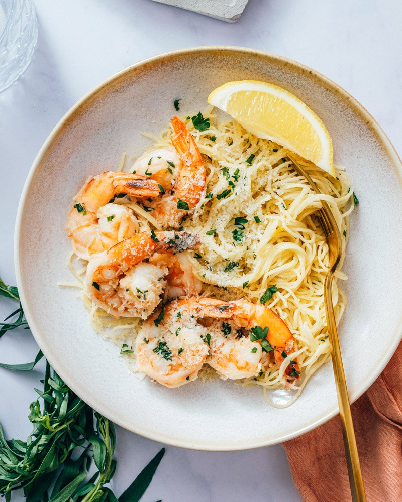 Pasta with shrimp and scampi