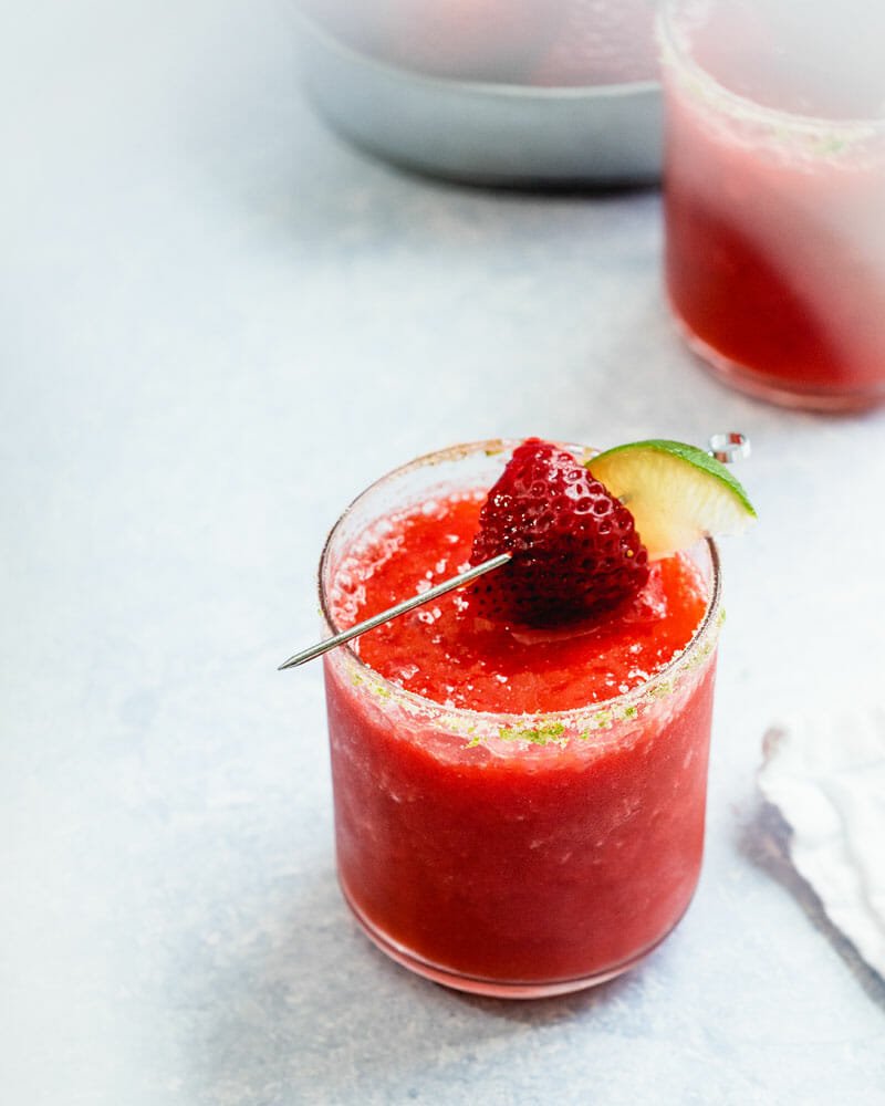 How to make a strawberry margarita